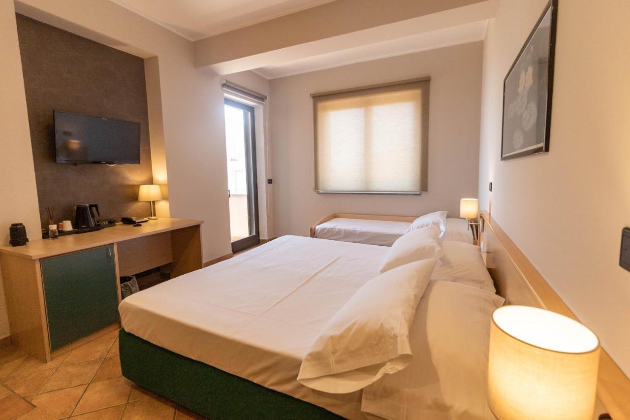 Hotel Federica Риаче-Марина Экстерьер фото