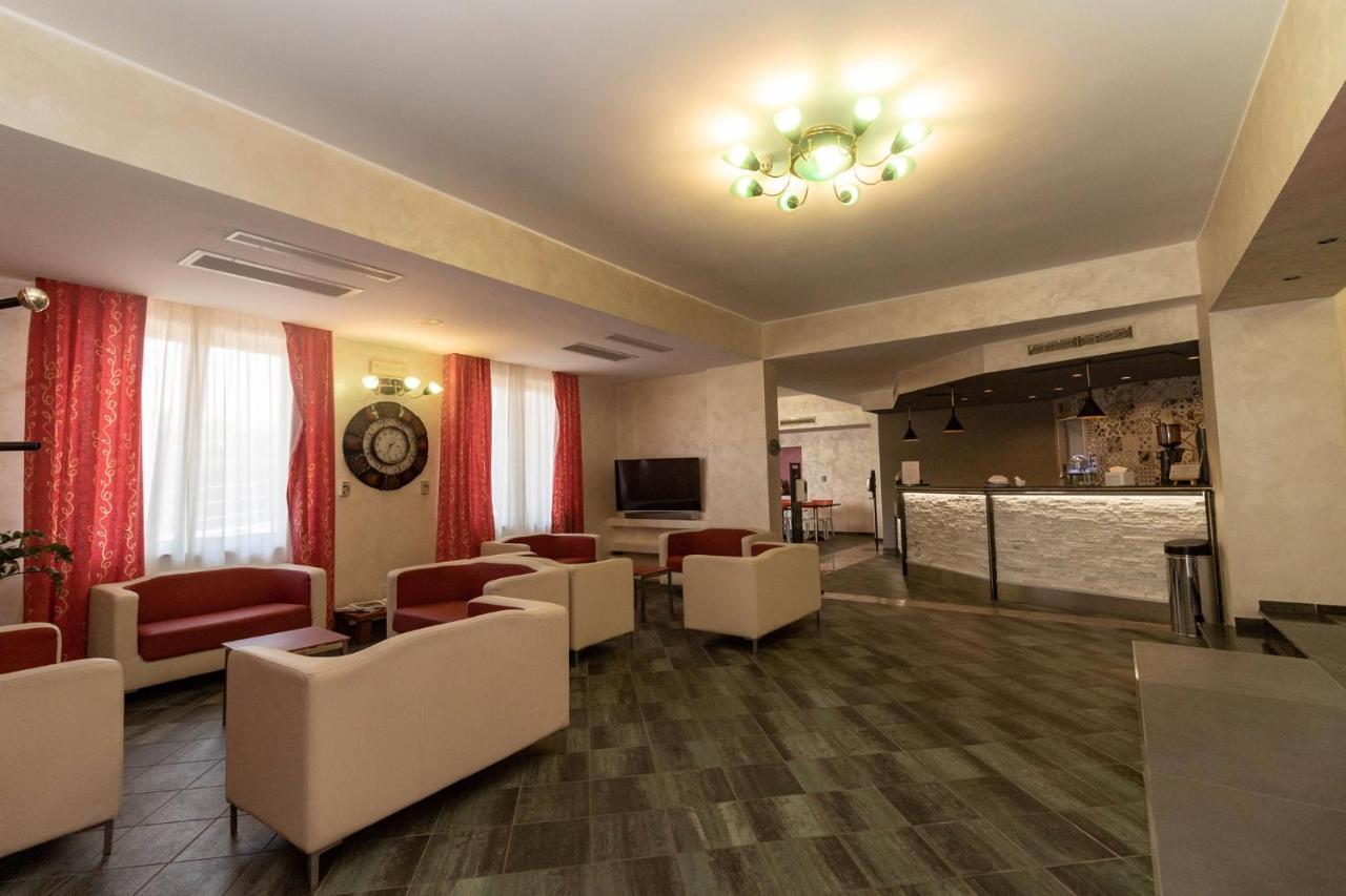 Hotel Federica Риаче-Марина Экстерьер фото